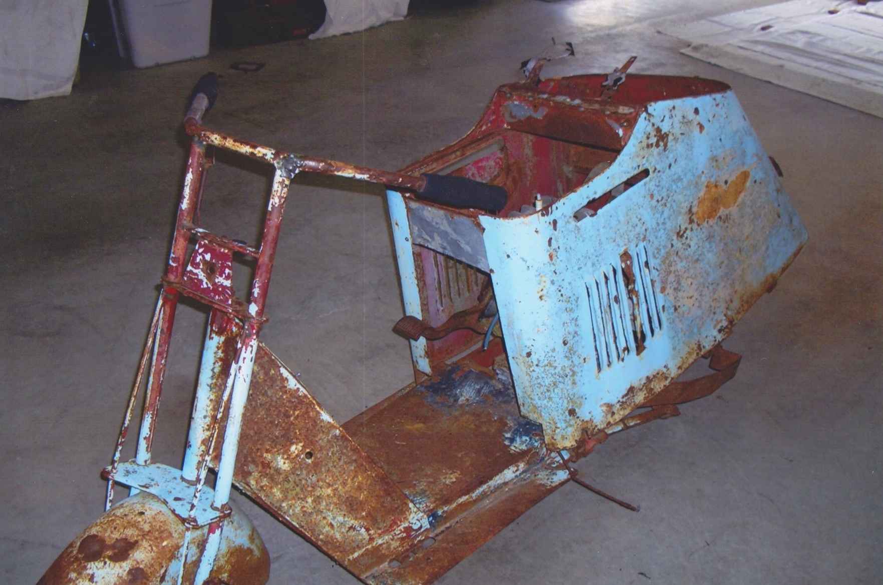 2012-11  1 Brad's original scooter.jpg